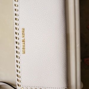 Authentic Michael Kors Large wallet never used